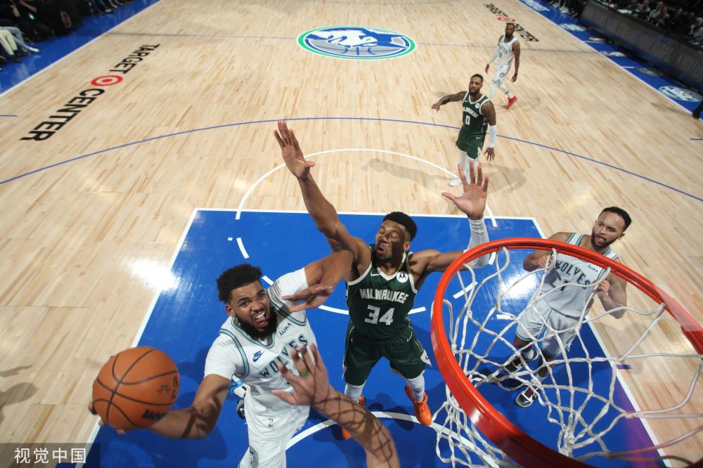 某些时刻比 某些时刻比